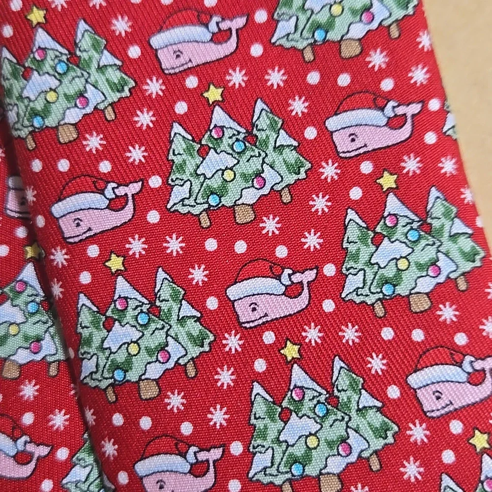 Vineyard Vines Boys Red Holiday Whaleland Holiday Christmad Silk Tie NEW